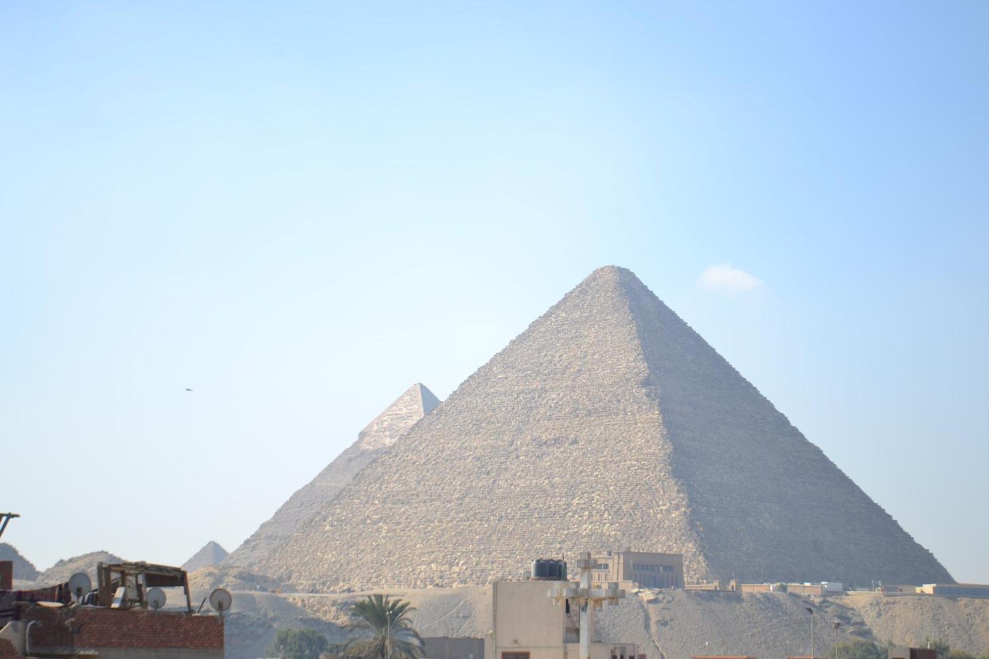 Sami Holiday Inn - Pyramids View Rooftop Al Kawm al Akhdar Extérieur photo